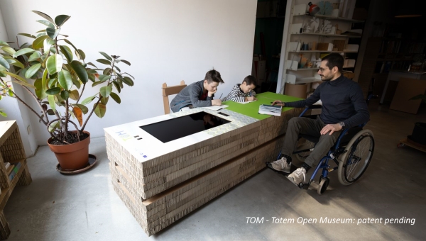 TOM: il totem di Detto Fatto per la cultura accessibile